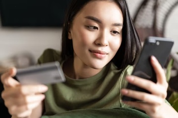 Mat 30.000 USD vi cai app mua sam gia hinh anh