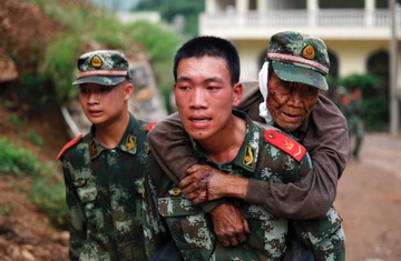 ‘Chung toi khong kip de y thi the nan nhan dong dat' hinh anh