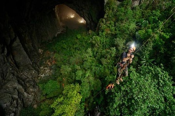 Khach Tay dua nhau dat tour Son Doong gia 3.000 USD hinh anh