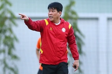 Trai dang cho HLV Vu Tien Thanh hinh anh