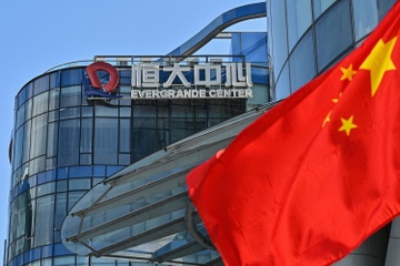 Trung Quoc yeu cau 'bom no' China Evergrande no luc tranh vo no hinh anh