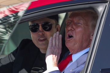 Buc anh 'gay bao' cua Trump va khoanh khac an tuong the gioi tuan qua hinh anh