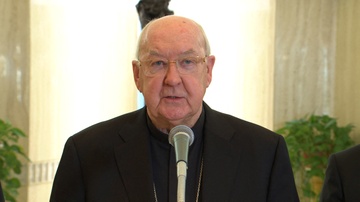 Nguoi tam thoi leo lai Vatican sau khi Giao hoang qua doi la ai? hinh anh