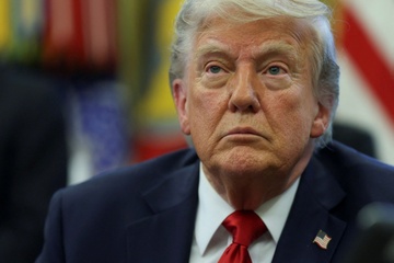 Ba thang nhiem ky dam dau an gioi tai phiet cua TT Trump hinh anh