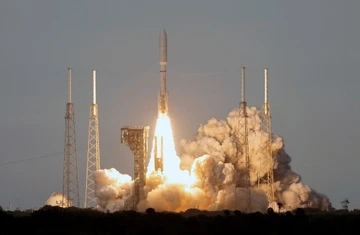 Jeff Bezos 'tuyen chien' voi Elon Musk hinh anh