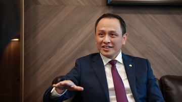 CEO Vietnam Airlines, Chu tich PVN duoc vinh danh hoc vien tieu bieu hinh anh