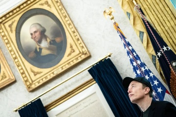 Dang Cong hoa loay hoay xoa diu Elon Musk hinh anh