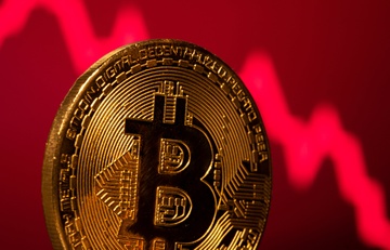 Giá Bitcoin lao dốc