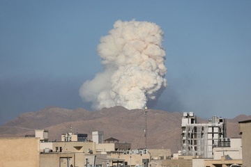 Israel khong kich don dap Tehran hinh anh