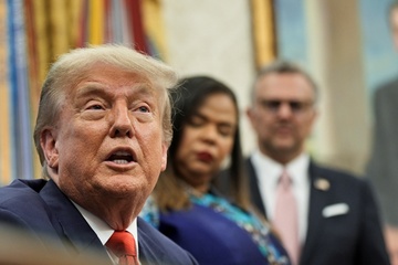 Ong Trump dat duoc quyen luc chua tung co hinh anh
