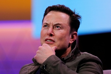 Co phieu Tesla lao doc vi Musk lap dang moi hinh anh