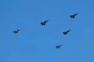 Dàn tiêm kích Trung Quốc lộ diện, sẵn sàng ra mắt trong lễ duyệt binh