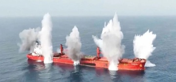 Houthi dội tên lửa, tàu hàng thứ hai chìm giữa Biển Đỏ
