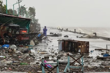 Siêu bão Ragasa có thể nhấn chìm vùng ven biển Philippines