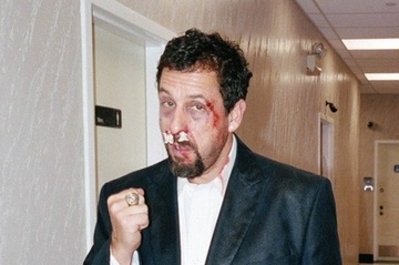 Adam Sandler tung suyt chet trong man trinh dien xuat than hinh anh
