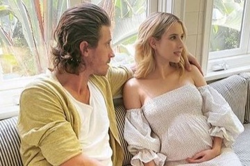 Emma Roberts tiet lo se sinh con trai dau long hinh anh