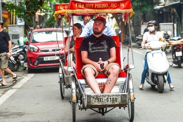Khach quoc te den Viet Nam sut giam hinh anh