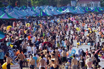 Choáng ngợp biển Đồ Sơn