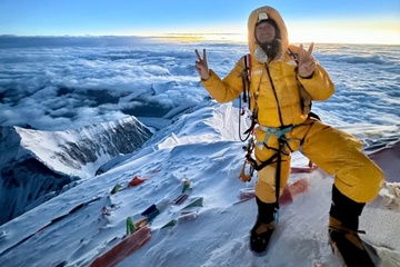 Chiêu trò leo Everest trong 7 ngày