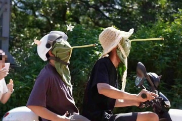Trao luu khau trang la sen tai Trung Quoc hinh anh