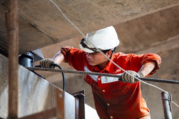 Gấp rút sửa chữa gối trụ cầu Vành đai 3 trên cao