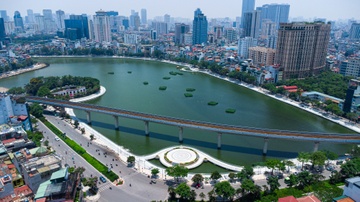 Toan canh ho Hoang Cau sau gan mot nam cai tao hinh anh