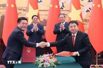 Kim ngach thuong mai Viet Nam - Trung Quoc co the sat moc 200 ty USD hinh anh