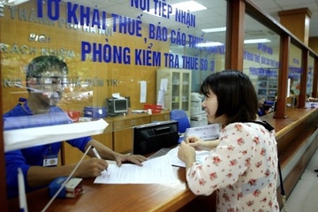 Tam hoan xuat canh voi nguoi no thue: De xuat thong bao tren VNeID hinh anh