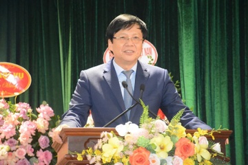 Ra mat sach 'Su that, Le phai va Ngon but' cua nha bao Ho Quang Loi hinh anh