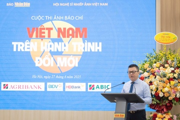 Thi anh 'Viet Nam tren hanh trinh doi moi', khong chap nhan AI hinh anh