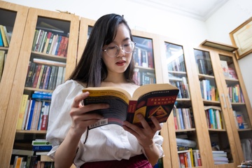 Thư phòng không đường biên trong ngôi nhà của nữ nhà văn