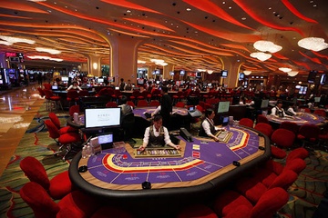 Nguoi Viet vao choi casino se phai mua ve 50 trieu dong/thang hinh anh
