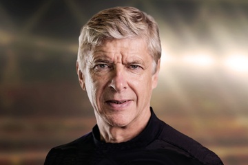 Am anh bong da khien Wenger tro thanh nguoi co don hinh anh