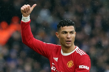 Ronaldo nen thay Maguire lam doi truong MU? hinh anh