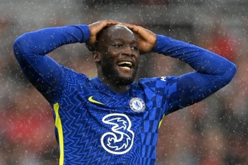 Lukaku tap mot minh hinh anh
