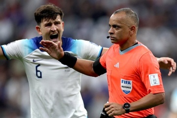 Cac trong tai gay tai tieng o tu ket World Cup 2022 hinh anh