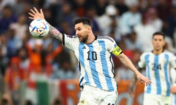 Messi huong loi tu quy dinh cua FIFA hinh anh