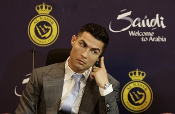 Saudi Arabia tra 200 trieu euro de Ronaldo lam dai su World Cup hinh anh