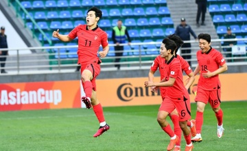Sieu pham giup U20 Han Quoc dat mot chan vao tu ket giai chau A hinh anh
