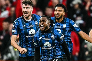 Leverkusen tham bai o chung ket Europa League hinh anh