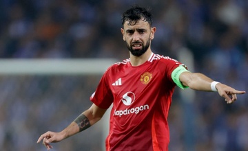 CDV noi gian voi Bruno Fernandes hinh anh
