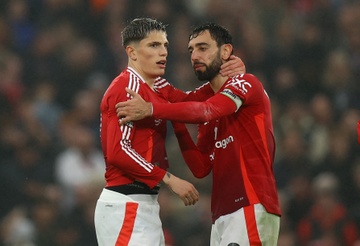 MU thang dam trong ngay chia tay Van Nistelrooy hinh anh