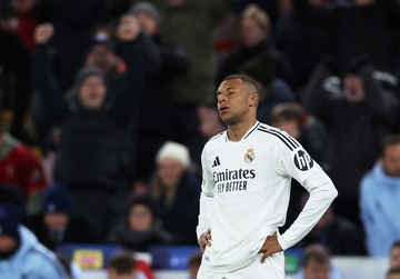 Mbappe te chua tung thay hinh anh