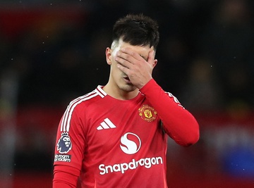 Lisandro Martinez sa sut hinh anh