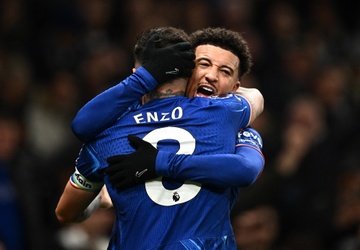 Sancho la bai hoc dat gia cho Manchester United hinh anh