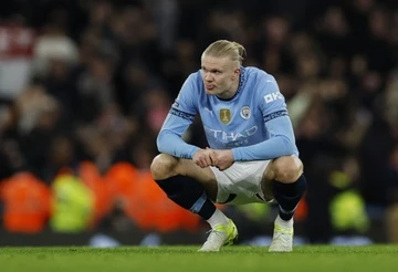 Manchester City phai ngung choi bong nhu doi U15 hinh anh