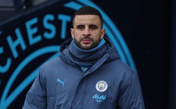 Kyle Walker bi doi xu bat cong hinh anh