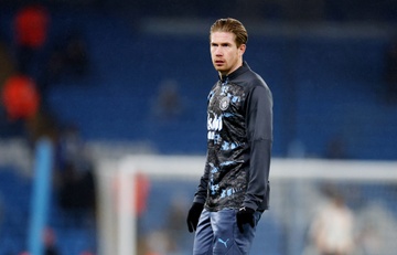 Cu sut vung ve phoi bay van de cua De Bruyne hinh anh