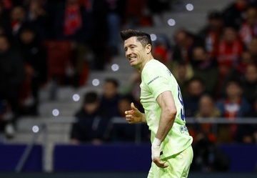 Ky tich dang kinh ngac cua Lewandowski hinh anh