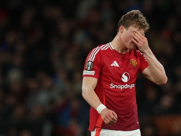 Manchester United tro thanh 'mo chon' cua cac tien dao hinh anh